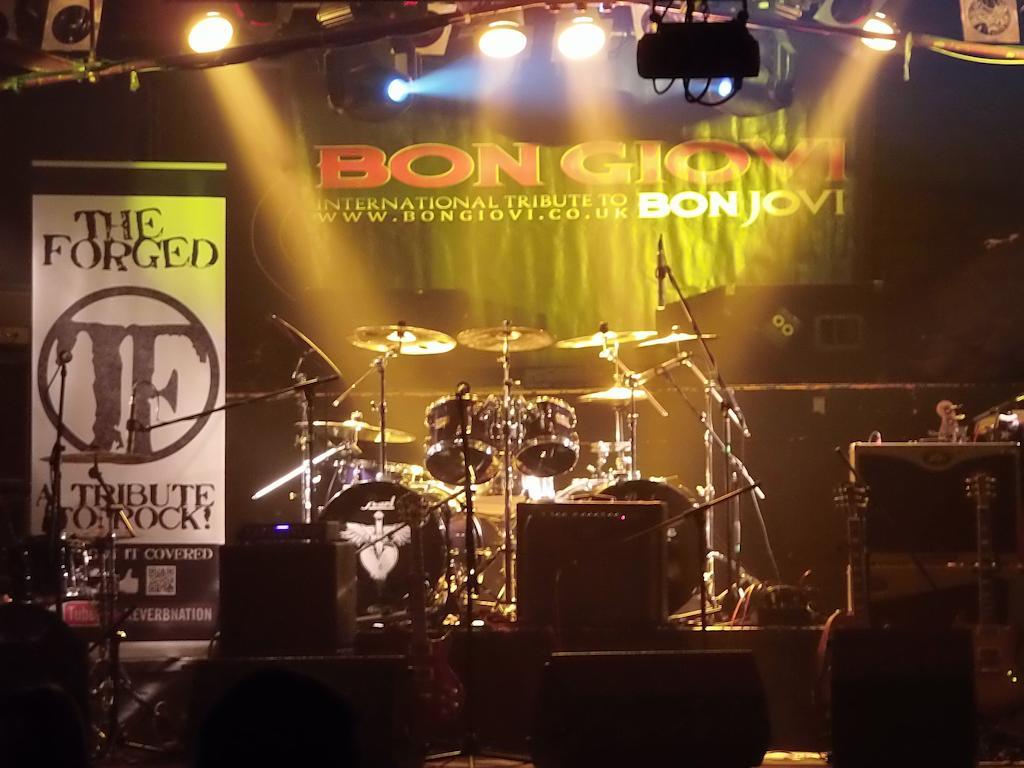 The Robin 2 Hotel Wolverhampton Buitenkant foto